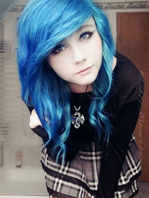 emo chick hairstyles